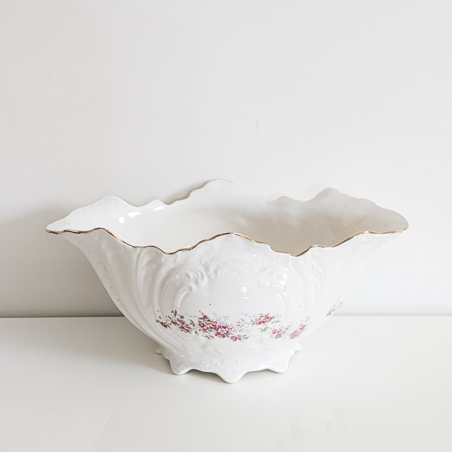 Edwin M. Knowles Scalloped Bowl