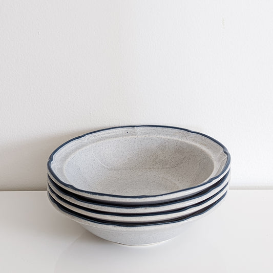 International Stoneware Japan Scallop-Rimmed Bowls (set of 4)