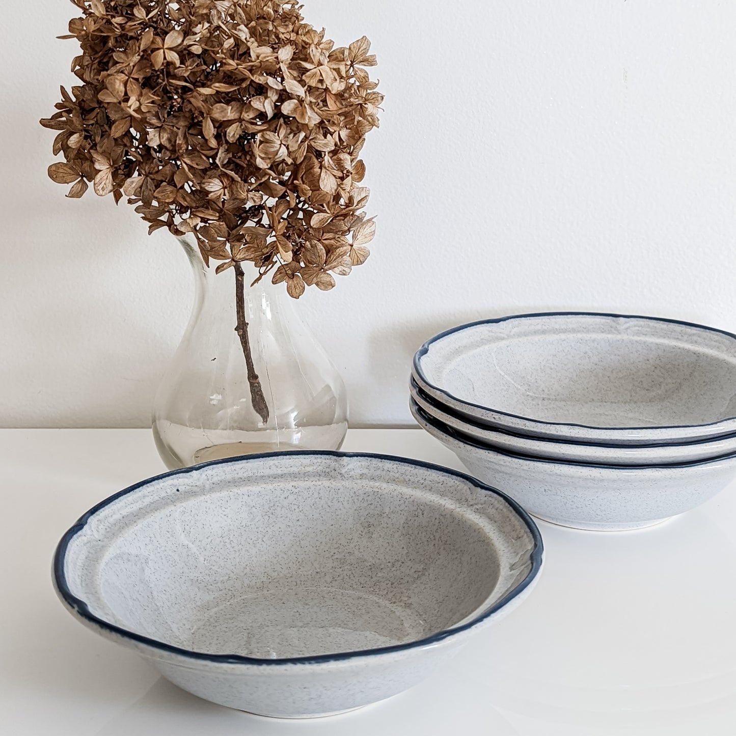 International Stoneware Japan Scallop-Rimmed Bowls (set of 4)