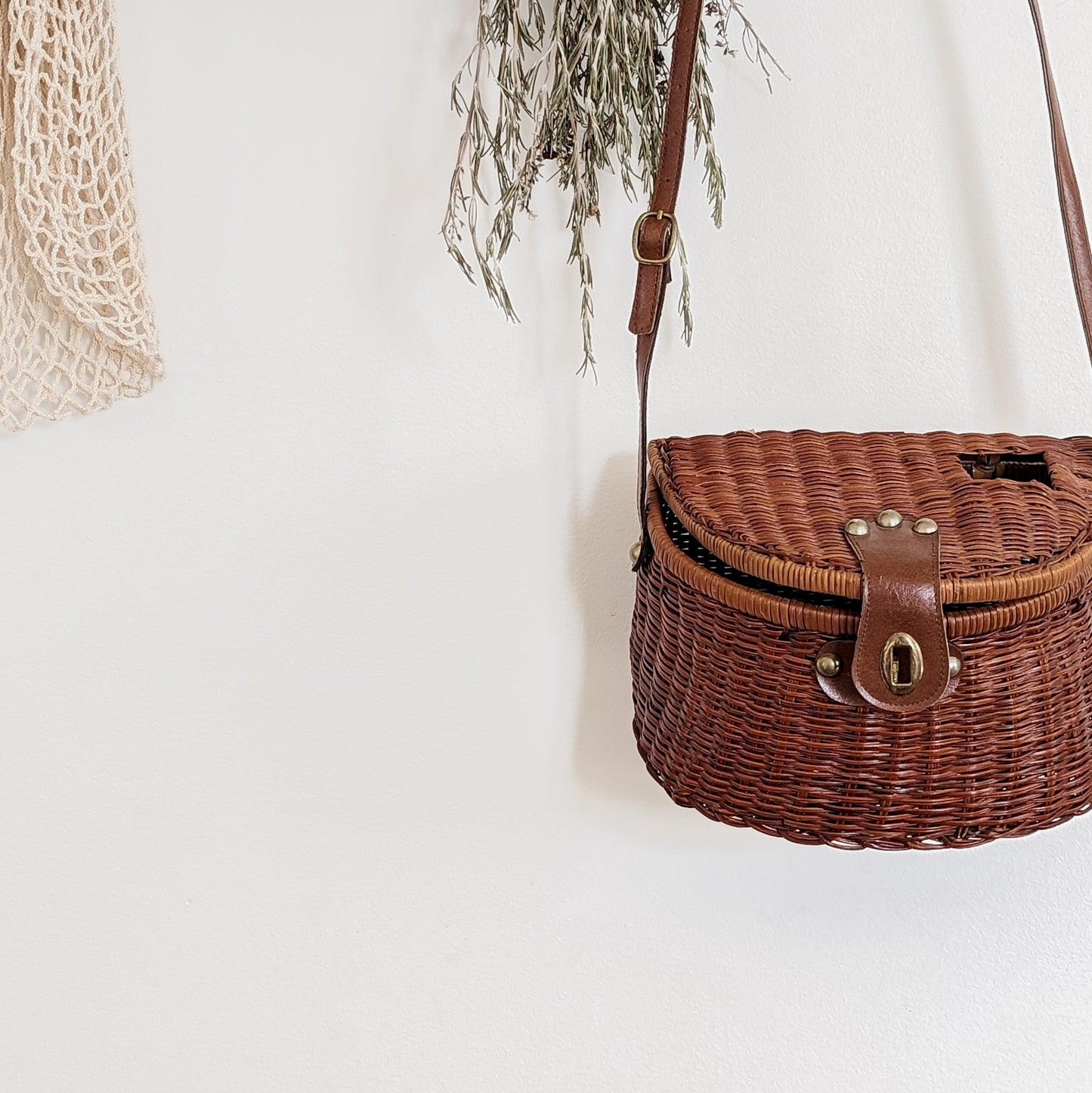 Woven Creel Basket / Foraging Basket with Leather Strap